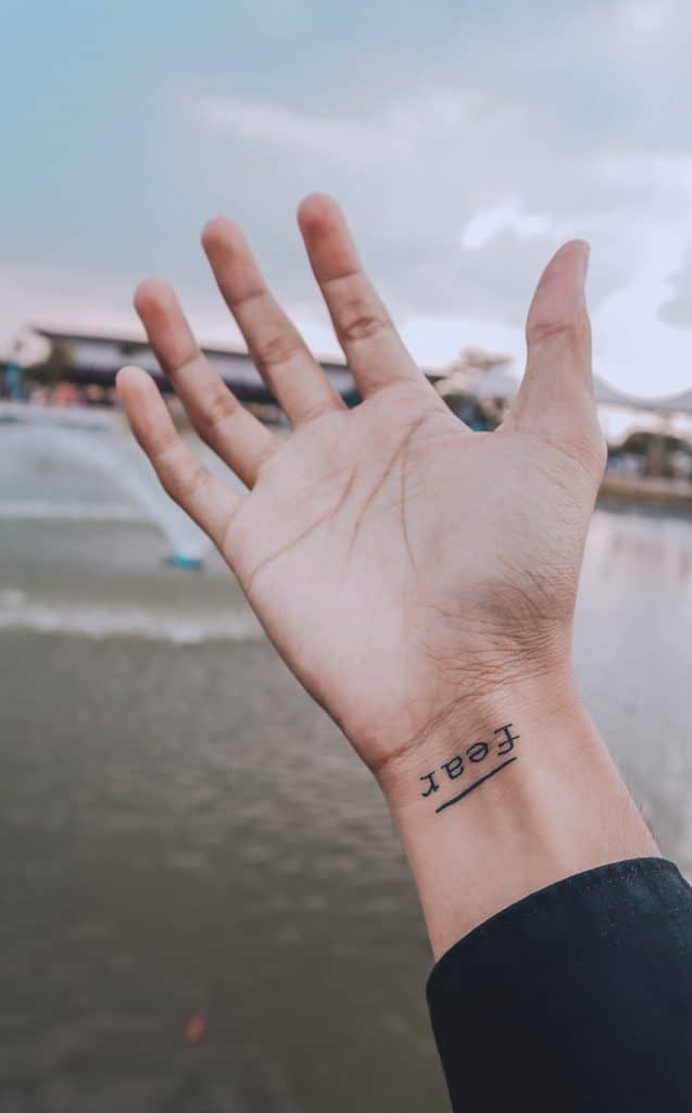 Minimalist tattoo : the ephemeral tattoos with the same look